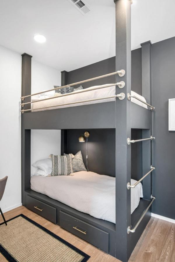 내슈빌 Gulch Located With 4 Beds, Pool, Private Patio And Secure Parking 빌라 외부 사진