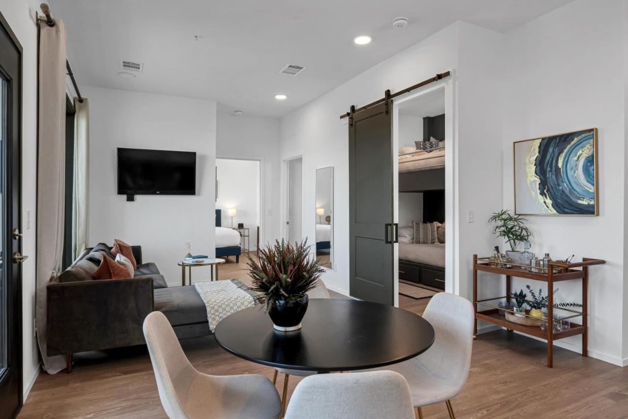 내슈빌 Gulch Located With 4 Beds, Pool, Private Patio And Secure Parking 빌라 외부 사진
